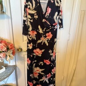 Floral V-Neck Maxi Dress